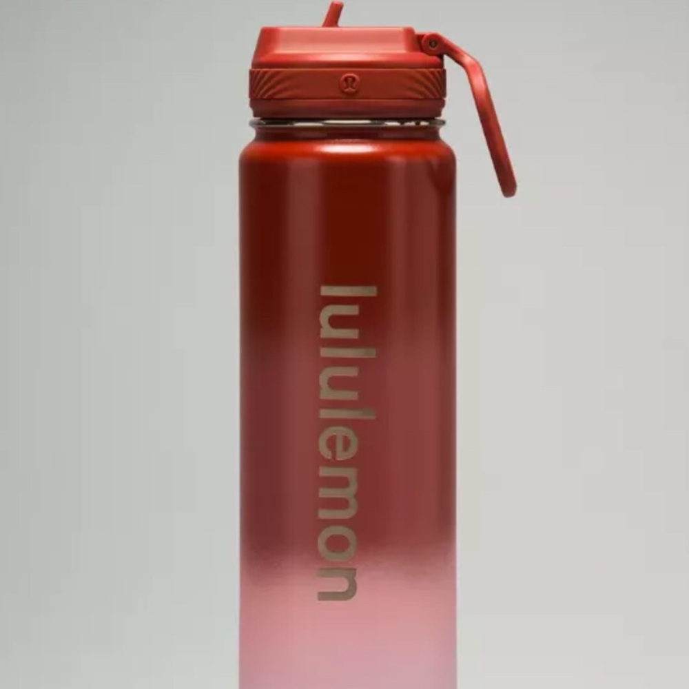 Lululemon Back to Life Sport Bottle 24oz
Straw Lid *NWT